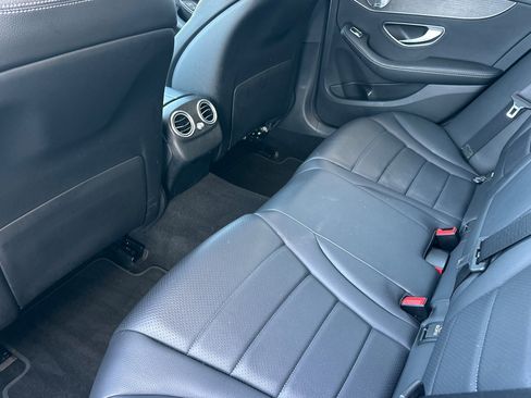 Used 2019 Mercedes-Benz C 300 Sedan image 12