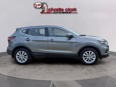 Used 2021 Nissan Rogue Sport S image 6