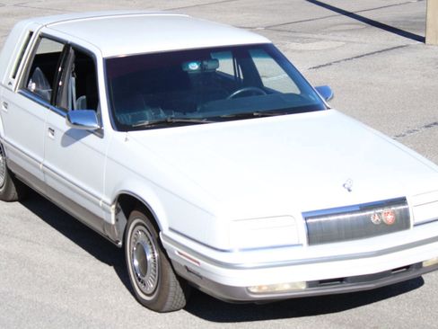 Used 1993 Chrysler New Yorker Fifth Avenue image 13