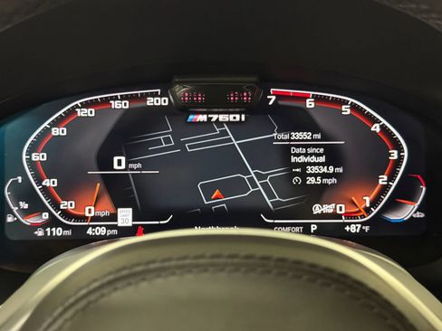 Used 2022 BMW M760i xDrive w/ Luxury Rear Seating Package AWD/4WD image 30