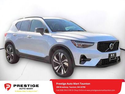 Used 2024 Volvo XC40 B5 Plus w/ Climate Package