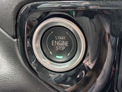 Used 2025 Chevrolet Silverado 1500 LT image 27