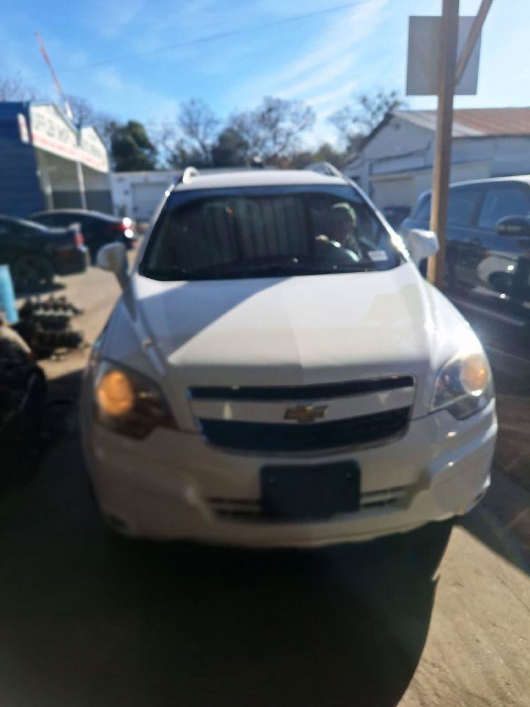 Used 2013 Chevrolet Captiva Sport LT FWD image 1