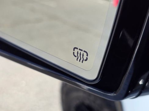 Used 2024 Jeep Wagoneer L 4WD image 30