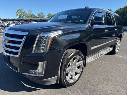 Used 2016 Cadillac Escalade ESV Luxury