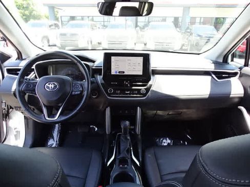 Certified 2023 Toyota Corolla Cross XLE FWD image 22