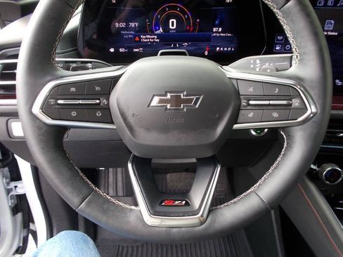 Used 2024 Chevrolet Traverse Z71 w/ Enhanced Driving Package AWD/4WD image 31