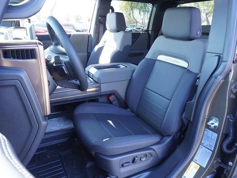 New 2025 GMC Hummer EV 3X image 13