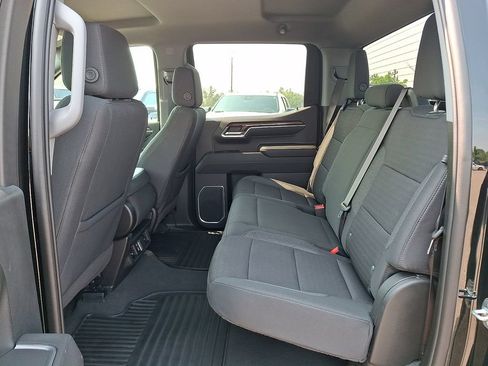 Used 2023 Chevrolet Silverado 1500 LT AWD/4WD image 13