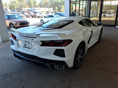 Used 2020 Chevrolet Corvette Stingray Premium Cpe w/ 3LT Preferred Equipment Group image 5