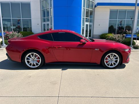 Used 2024 Ford Mustang GT Premium RWD image 4