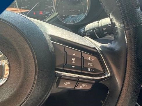 Used 2018 MAZDA CX-5 Touring w/ Preferred Equipment Package FWD image 10