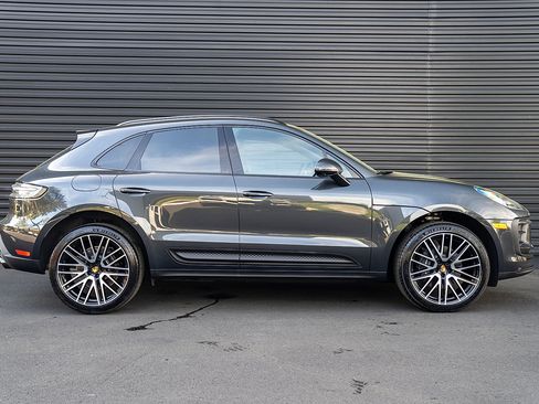 Certified 2026 Porsche Macan AWD/4WD image 28