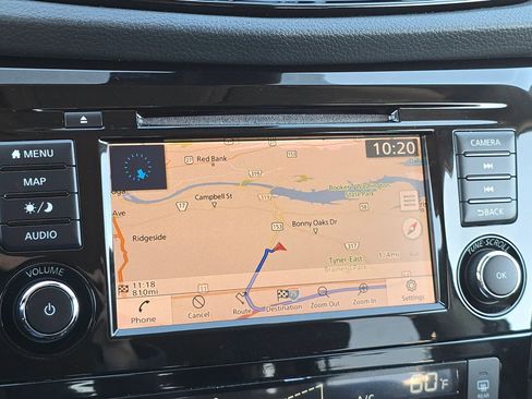 Used 2019 Nissan Rogue SV w/ Premium Package image 23