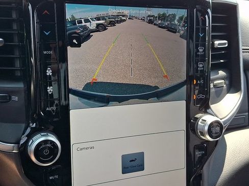 Used 2023 RAM 1500 Laramie AWD/4WD image 17