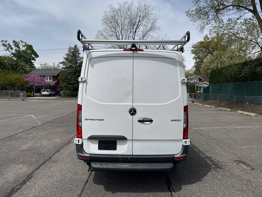 Used 2023 Mercedes-Benz Sprinter 2500 image 5