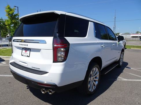 Used 2023 Chevrolet Tahoe Premier AWD/4WD image 4