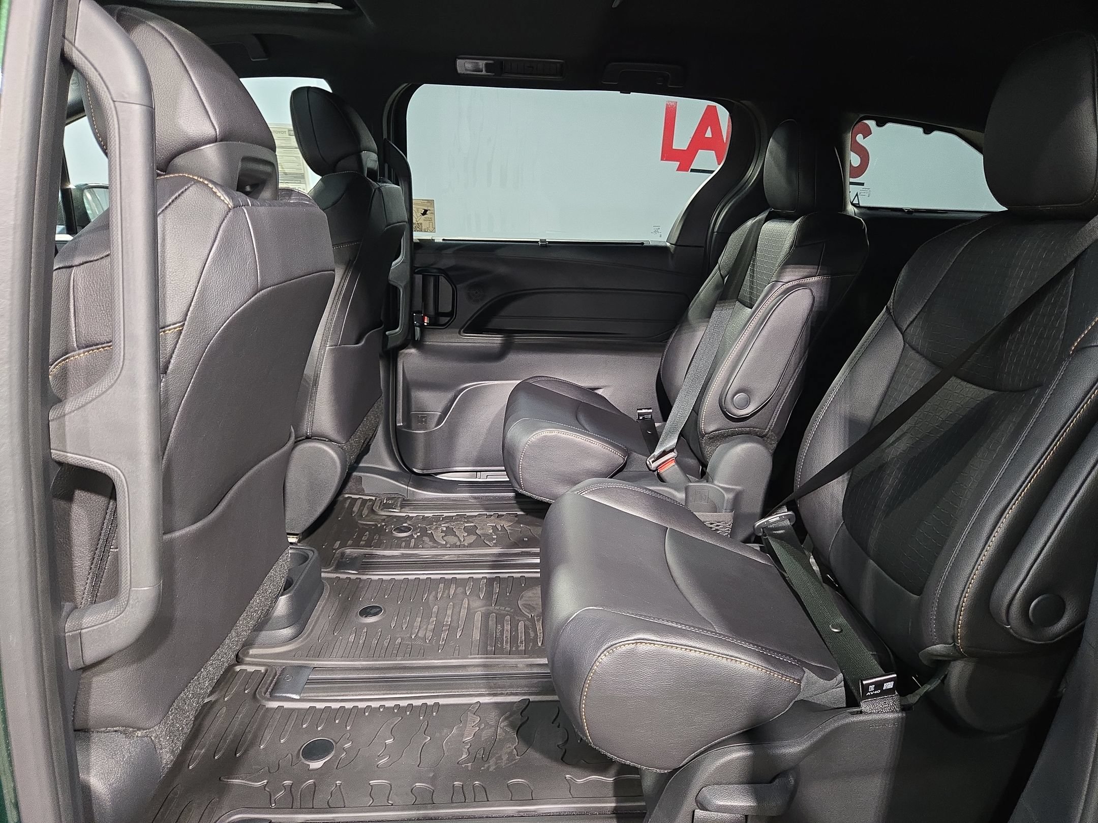 New 2026 Toyota Sienna XLE Woodland Edition AWD/4WD image 23