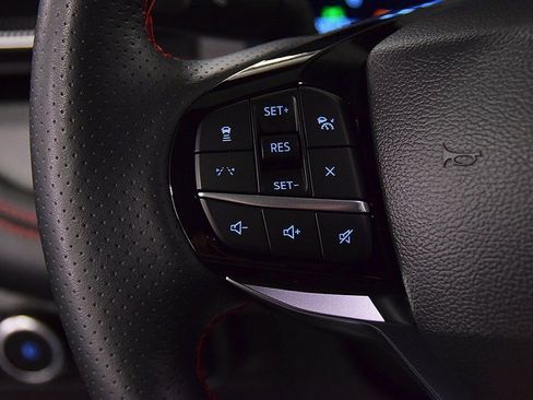 Used 2025 Ford Explorer ST-Line image 22