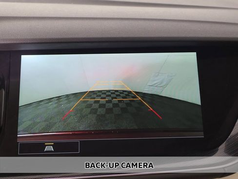 Used 2023 Buick Envision Preferred image 4