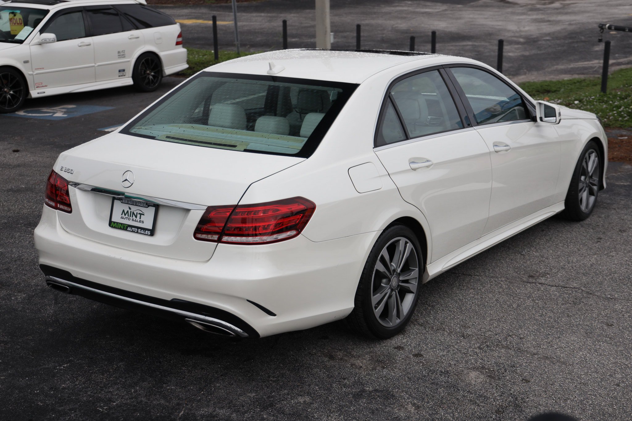 Used 2016 Mercedes-Benz E 350 Sedan w/ Premium Package image 15