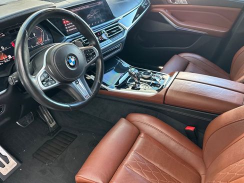 Used 2019 BMW X7 xDrive50i w/ M Sport Package AWD/4WD image 9