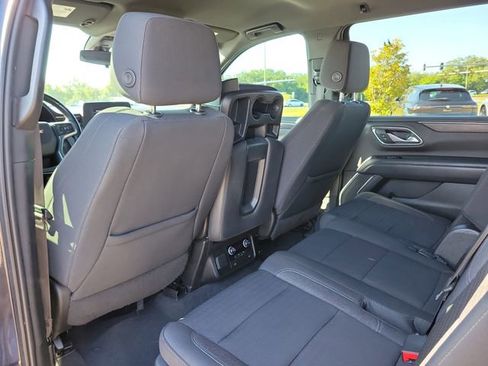 Used 2022 Chevrolet Suburban LS AWD/4WD image 11