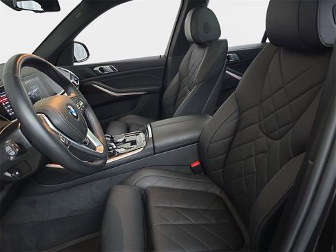 Used 2023 BMW X5 xDrive40i image 18
