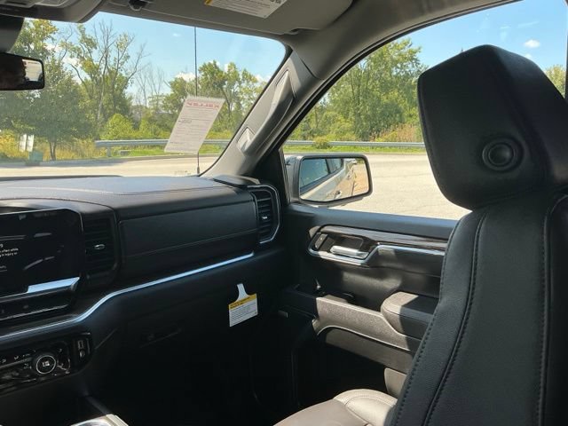 New 2026 Chevrolet Silverado 1500 RST w/ Safety Package AWD/4WD image 29
