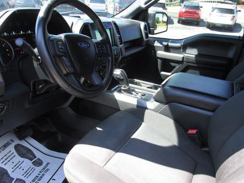 Used 2018 Ford F150 XLT w/ Equipment Group 302A Luxury AWD/4WD image 9