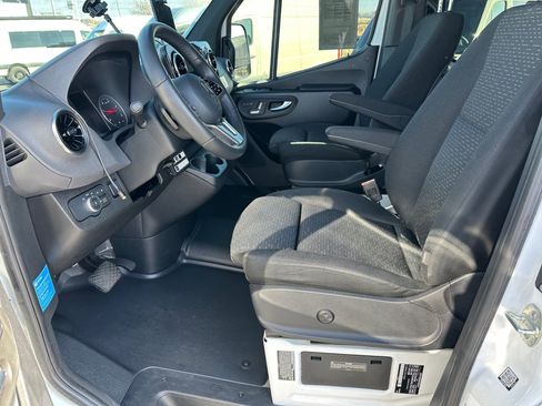 Used 2024 Mercedes-Benz Sprinter 3500 image 12