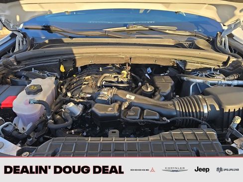 Used 2025 Jeep Grand Cherokee Limited w/ Trailer Tow Package image 22