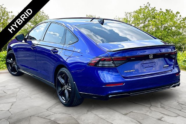 Used 2024 Honda Accord Sport image 11