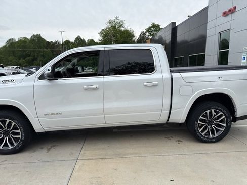 New 2025 RAM 1500 Limited image 10