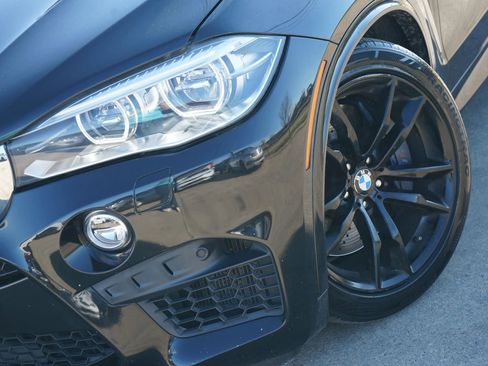Used 2017 BMW X5 M image 12