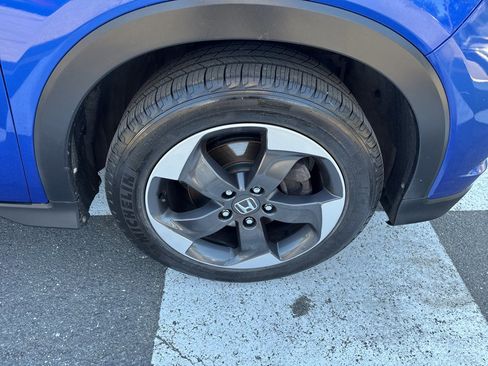 Used 2018 Honda HR-V EX image 12