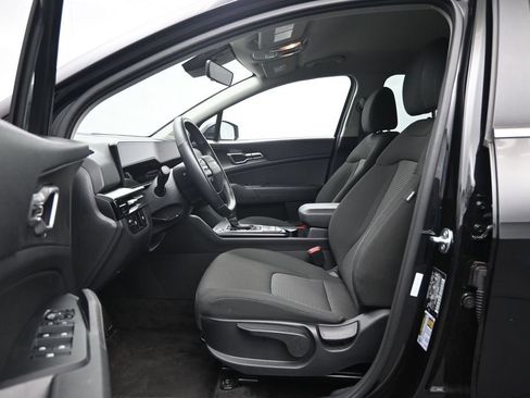 Used 2026 Kia Sportage LX AWD/4WD image 23