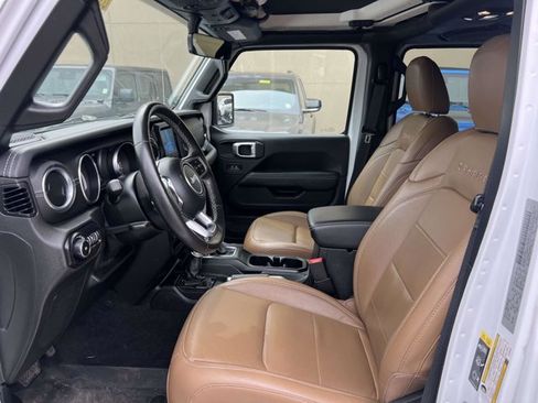 Certified 2020 Jeep Wrangler Unlimited Sahara AWD/4WD image 15