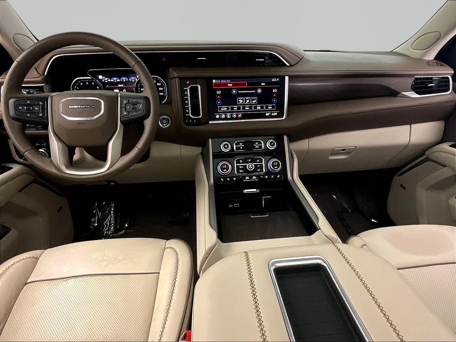 Used 2021 GMC Yukon Denali w/ Denali Ultimate Package AWD/4WD image 7