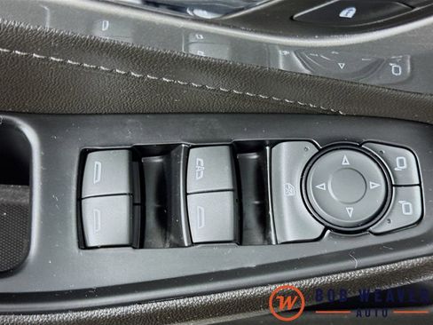Used 2023 Chevrolet Traverse LT AWD/4WD image 21