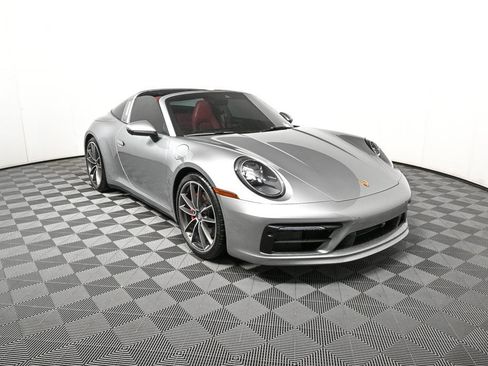 Certified 2024 Porsche 911 Targa 4S image 33