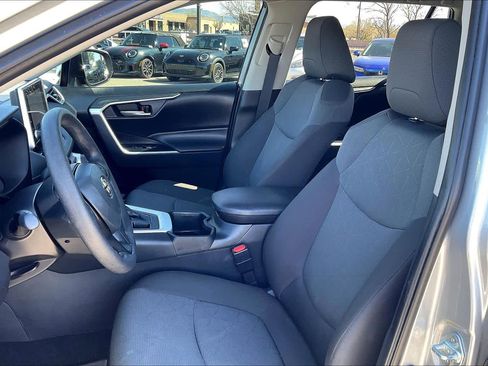 Used 2024 Toyota RAV4 XLE image 8