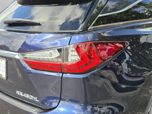 Used 2018 Lexus RX 450hL Luxury w/ Accessory Package AWD/4WD image 14