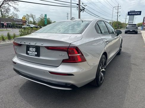 Used 2024 Volvo S60 B5 Core image 5