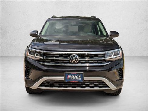 Used 2022 Volkswagen Atlas SE image 2