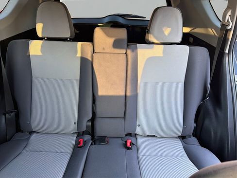 Used 2014 Toyota RAV4 XLE image 14