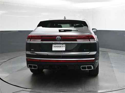 New 2026 Volkswagen Atlas Cross Sport SEL Premium R-Line image 8