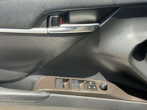 Used 2023 Toyota Camry SE w/ Convenience Package FWD image 23