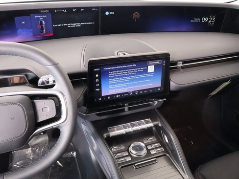 New 2026 Lincoln Nautilus Premier w/ Jet Appearance Package AWD/4WD image 5