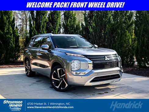 Used 2022 Mitsubishi Outlander SEL image 1